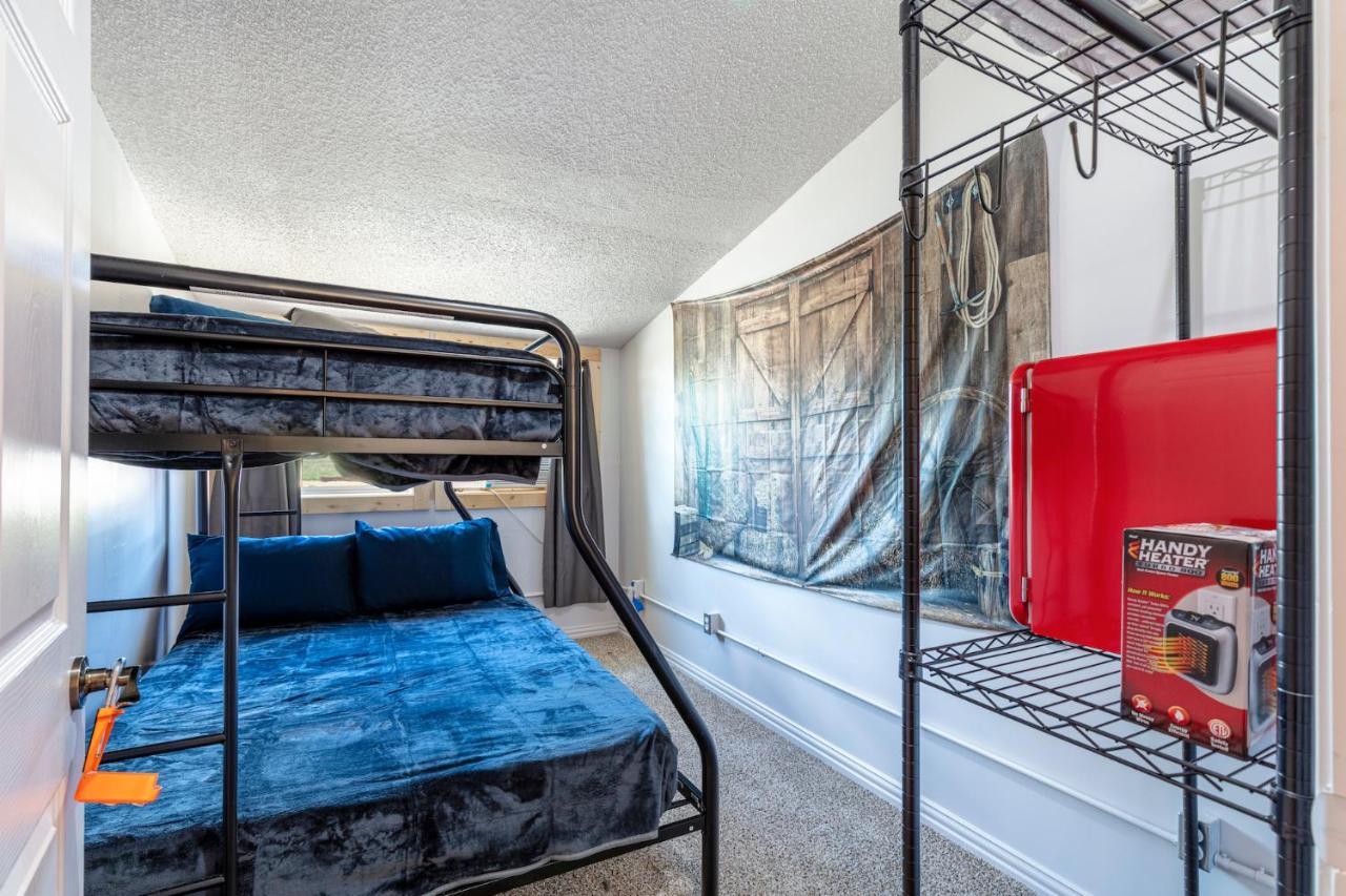 Хостел Old Texas Bunkhouse Wills Point Экстерьер фото